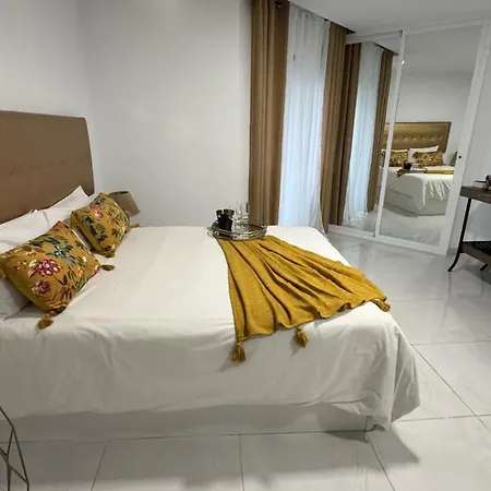 Luxury Bahia Sea Views By Deihu Experiences Διαμέρισμα *