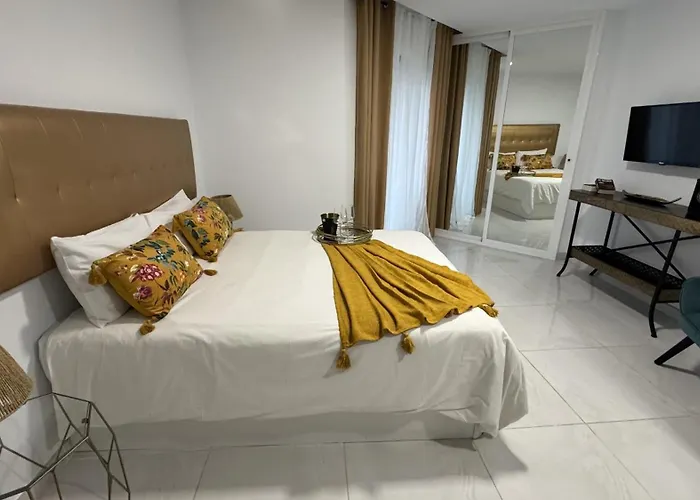 Luxury Bahia Sea Views By Deihu Experiences Apartman *